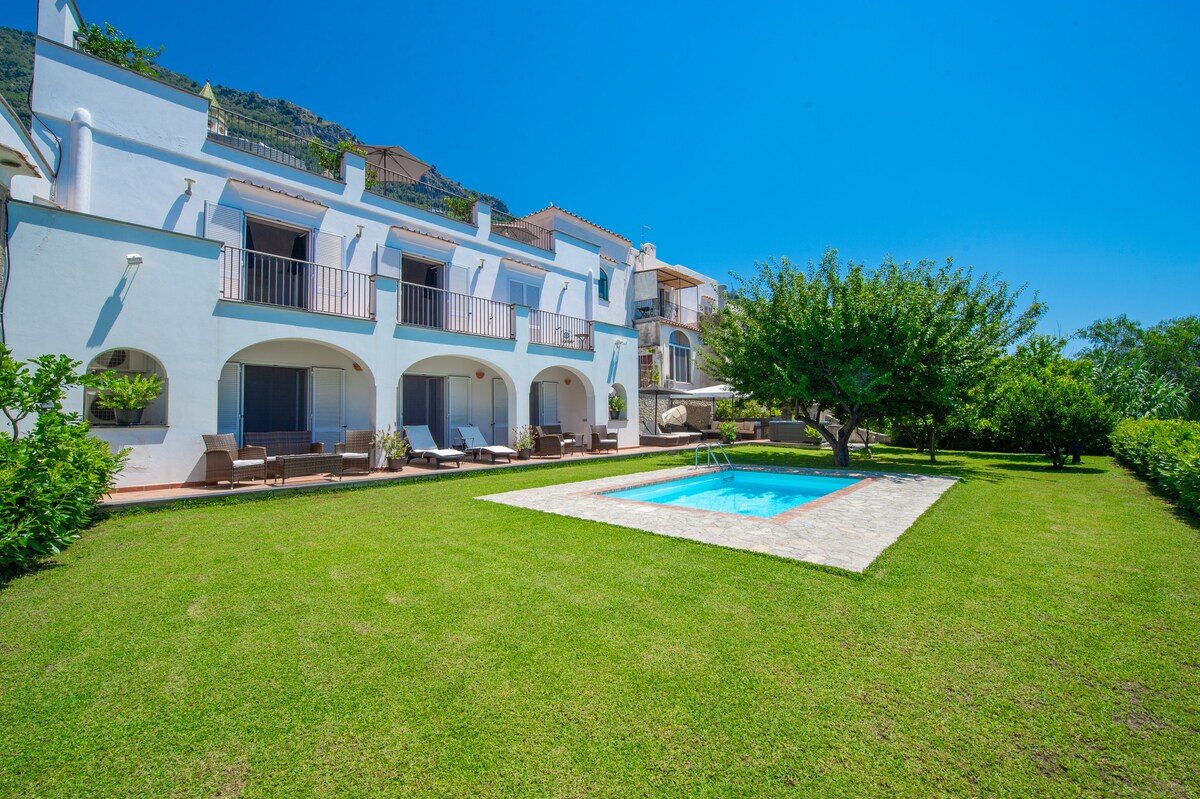 Villa Giulia, Praiano